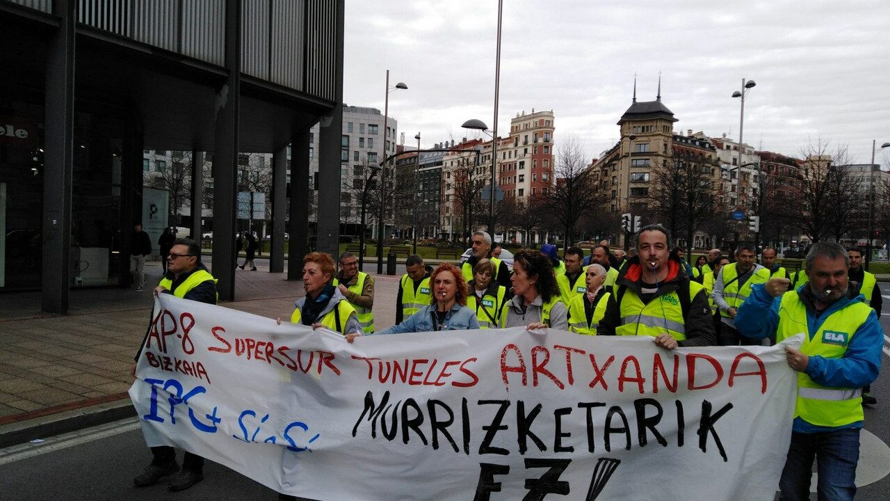 Trabajadores de autopistas se movilizan en Bilbao | Radio Nervión
