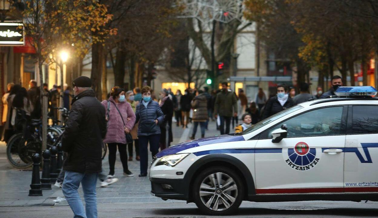 Detenido un joven por agredir a otro en el Casco Viejo de Bilbao