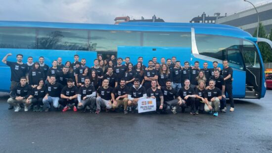 60 voluntarios de la ertzaintza y policía municipal viajan a Valencia