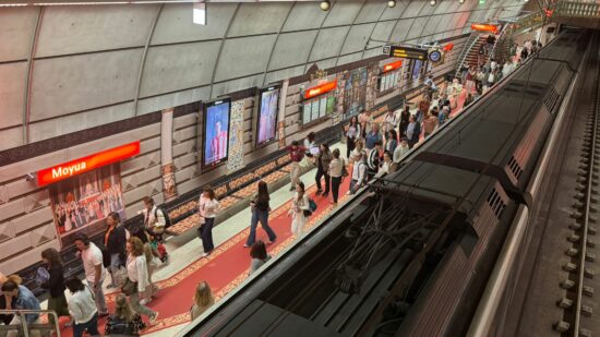 La razón por la que el metro de Bilbao ha vestido Moyua de palacio