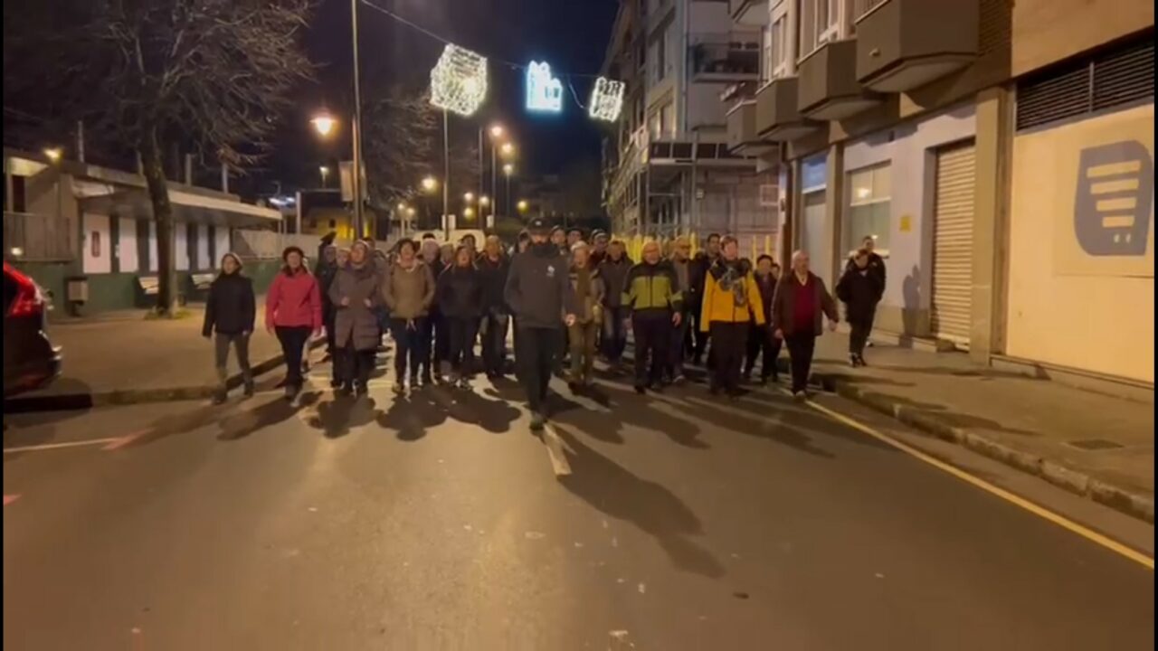 Esta es la tradición centenaria que despierta Gernika antes del amanecer durante nueve días