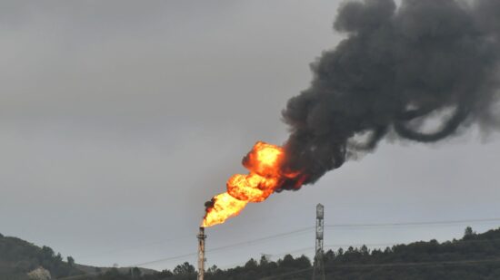 Petronor vuelve a ponerse la marcha tras una avería en la subestación eléctrica