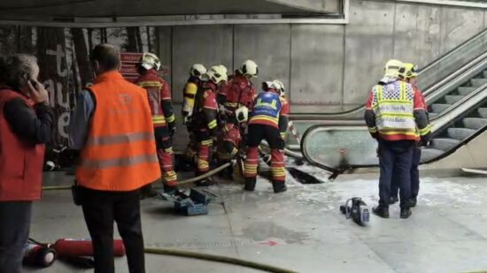 Reabierto el acceso a Metro Bilbao por Luis Briñas tras un pequeño incendio en una escalera mecánica