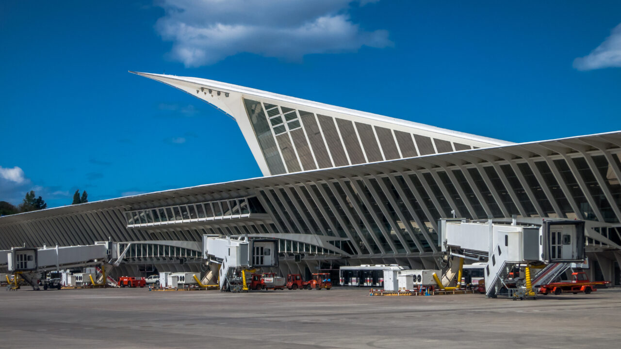 El aeropuerto de Bilbao arranca el año con menos pasajeros nacionales