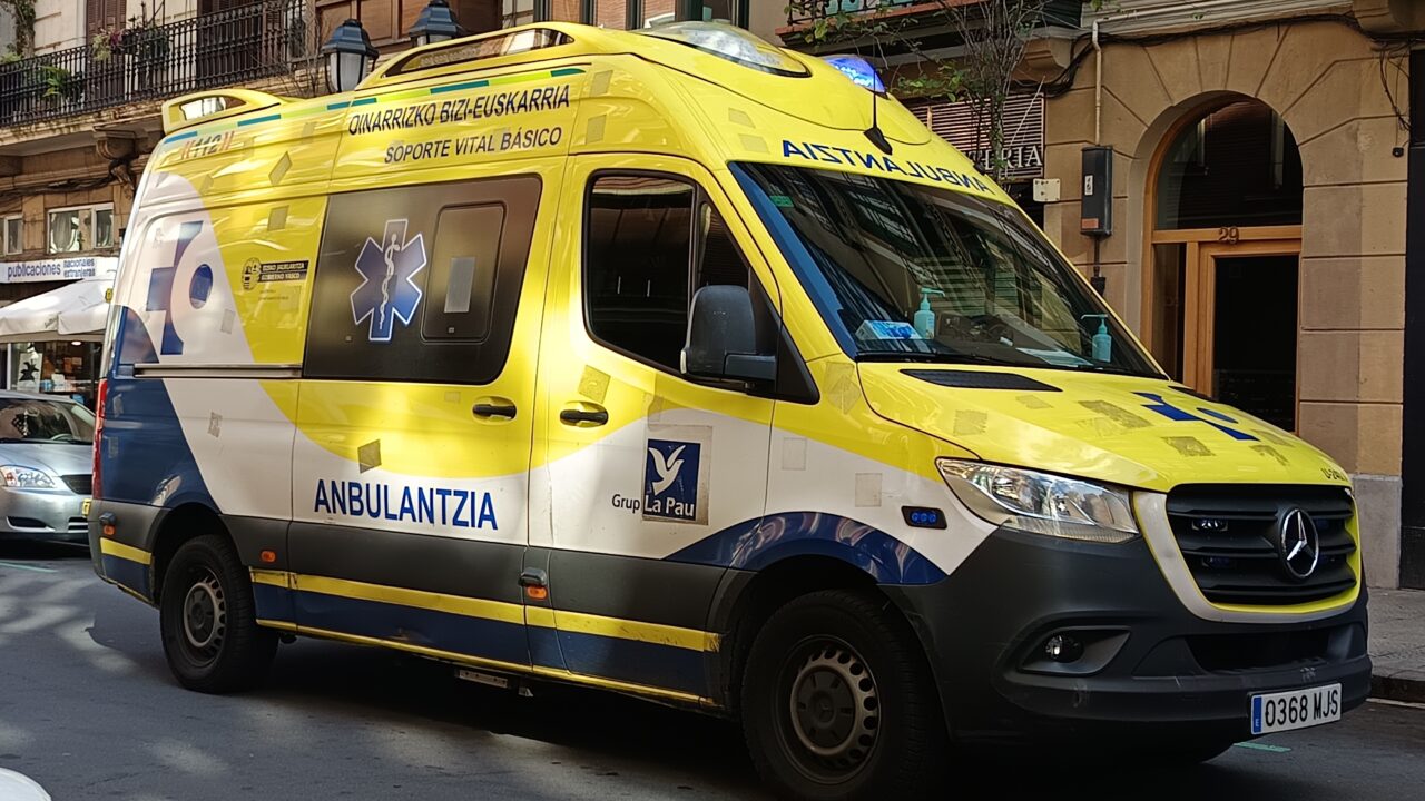 Dos nuevas empresas asumen el servicio de ambulancias en Álava y Bizkaia