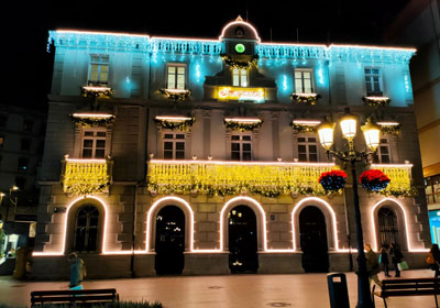 Santurtzi da la bienvenida a la Navidad con luces, música y tradición