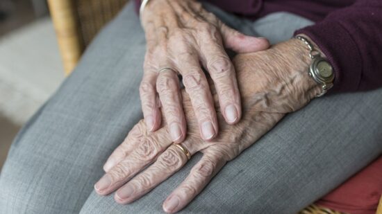 2.500 escolares escriben cartas a los abuelos y abuelas de Euskadi