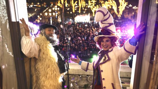 80.000 personas recibieron a Olentzero y Mari Domingi en Bilbao