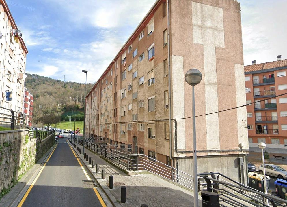 En marcha la II fase de las obras de regeneración de Txotena, en Otxarkoaga