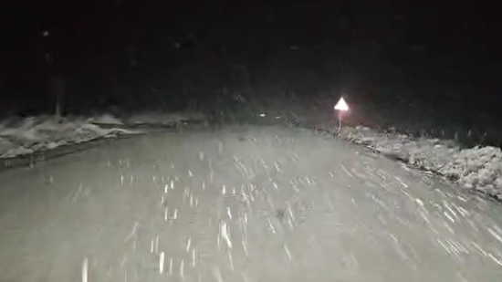 La nieve llega al Puerto de la Mazorra con el aviso amarillo activo