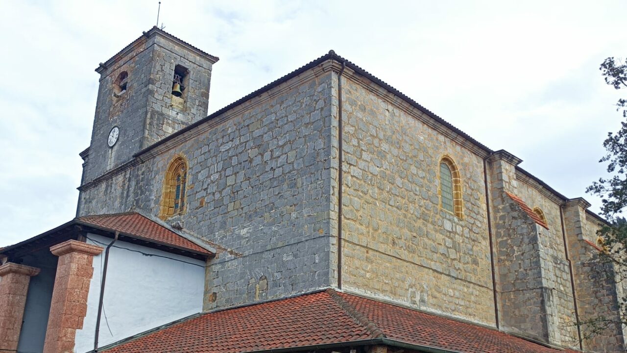 Varias mujeres de la iglesia de Arteaga toman las riendas de las celebraciones dominicales