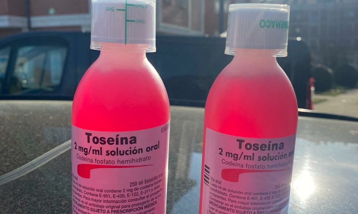 Investigado por comprar más de 200 botes de Toseína en 26 farmacias vizcaínas