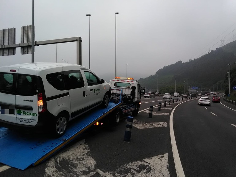 El Gobierno Vasco amplía el servicio de grúas de rescate para mejorar la fluidez del tráfico en Gipuzkoa y evitar retenciones en 2025