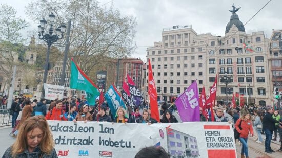 Los sindicatos amenazan con más huelgas: ELA, LAB y Steilas acusan a Educación de usar la mesa negociadora como “marketing”