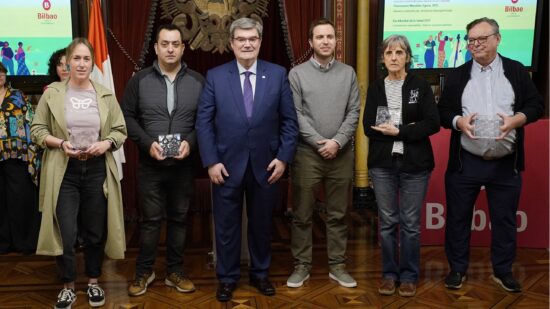 El Ayuntamiento de Bilbao reconoce la labor de tres asociaciones en el Día Mundial de la Salud