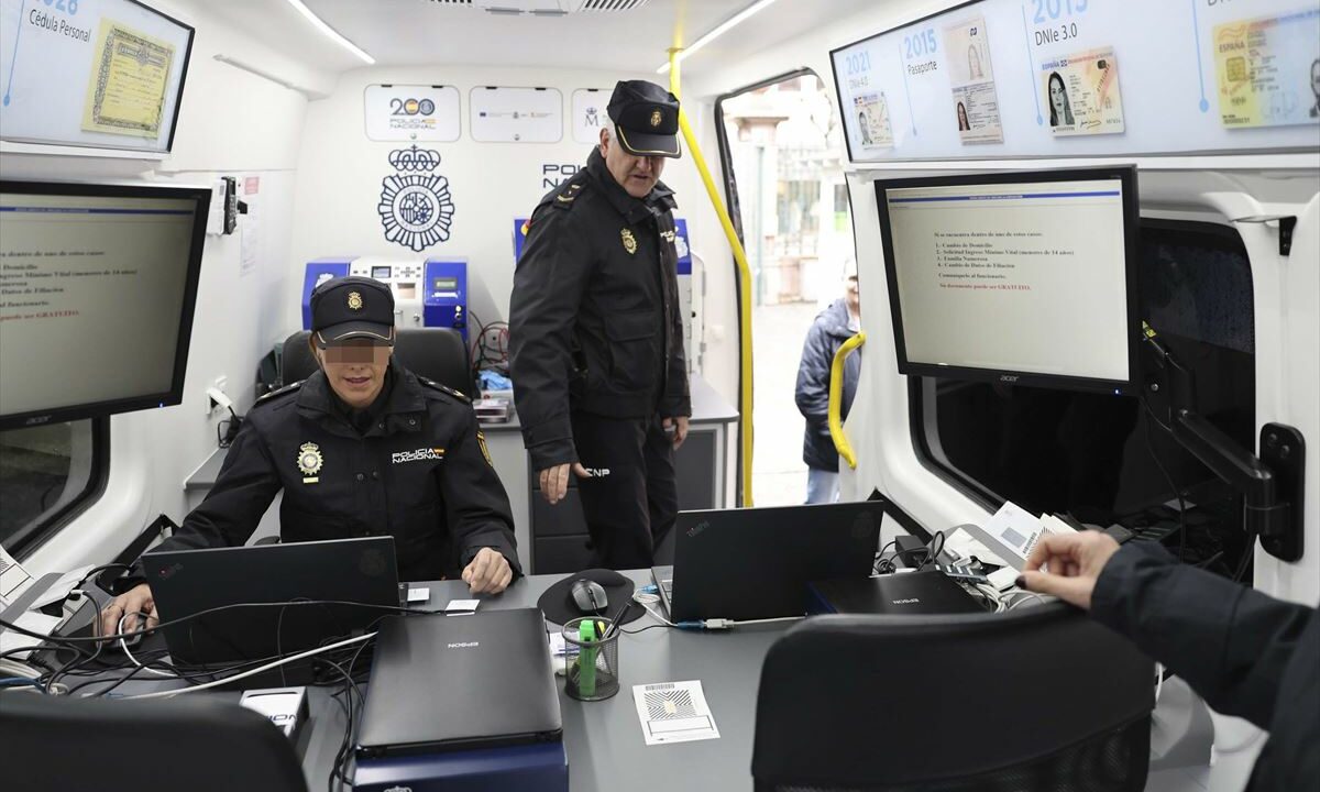 Durango acoge  la unidad móvil para sacar o renovar el DNI y el pasaporte