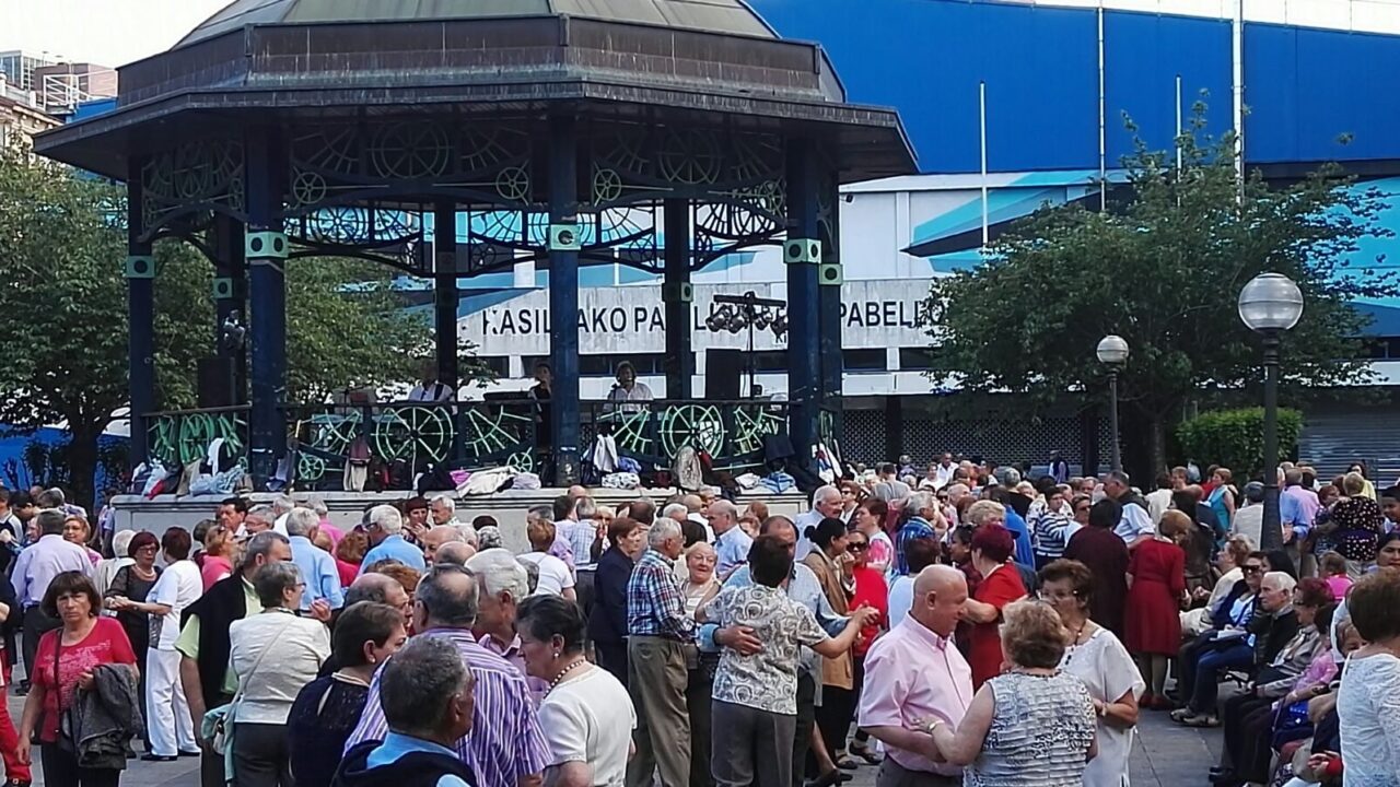 Nuevos bailables en Bilbao, en la plaza Levanta y en el Kiosko de la Casilla
