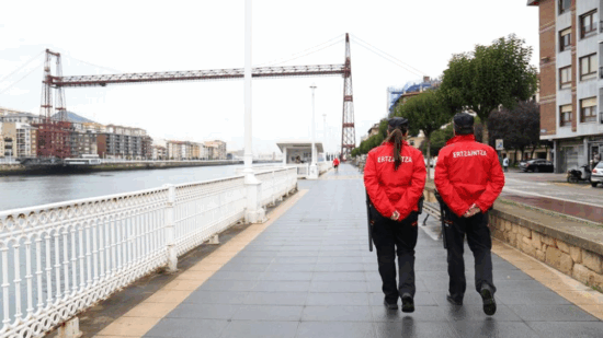 Detenidos dos hombres por robar en una sidrería de Portugalete tras fracturar una ventana