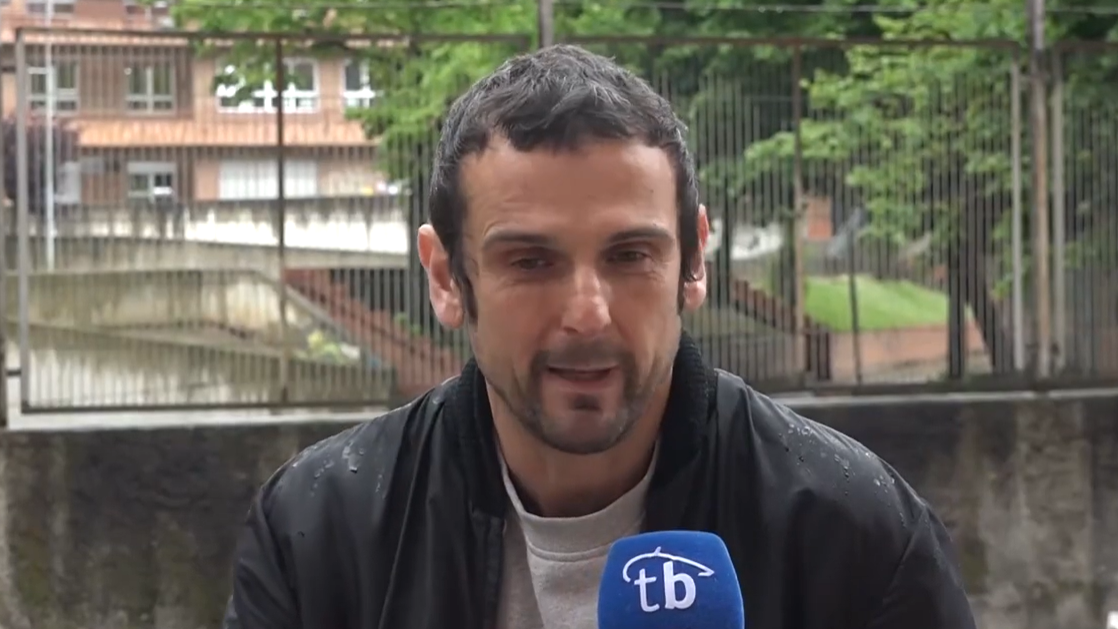 Vicente, padre de una de las niñas agredidas: «A mi hija le golpeó la cabeza contra el pupitre muchas veces»