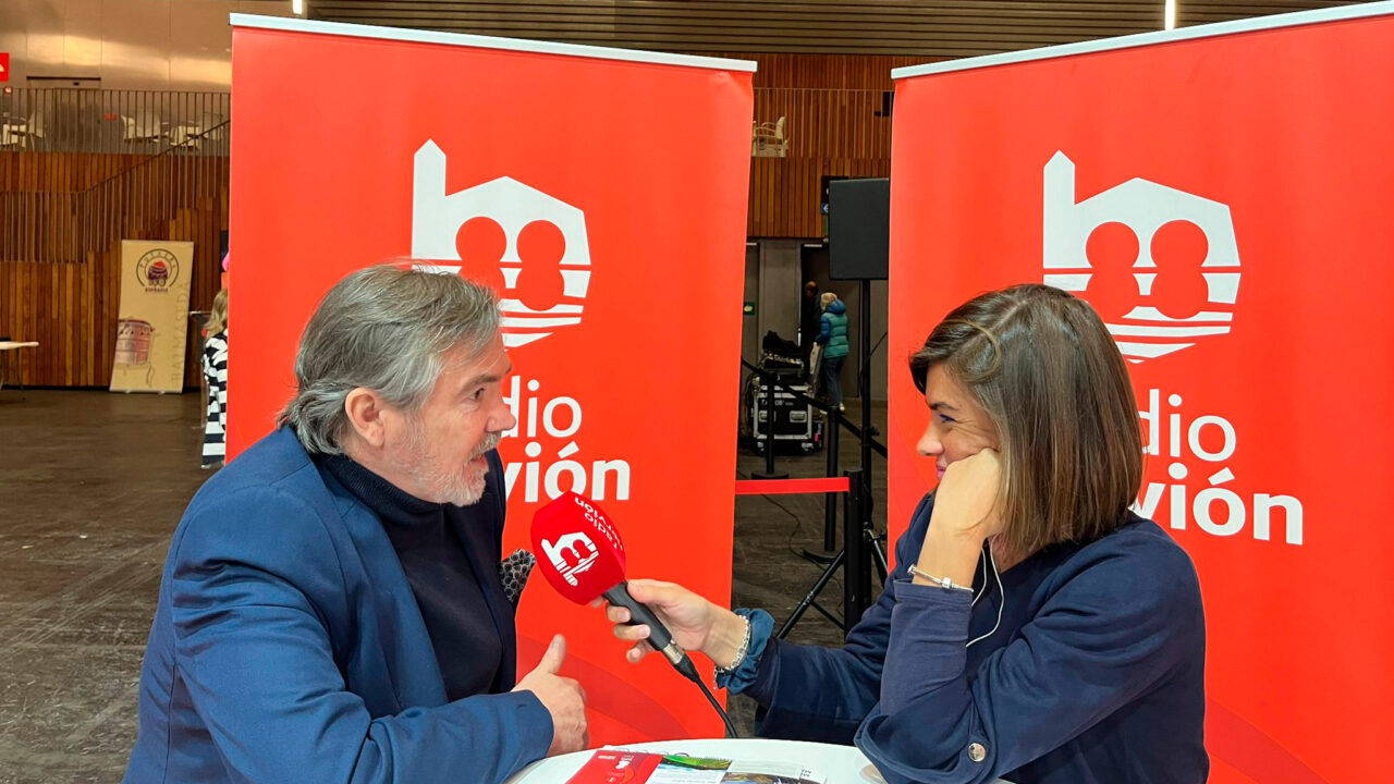 Jon Uriarte, periodista: «Si no te has manchado la nariz con una carolina, te falta una parte para ser de esta ciudad»