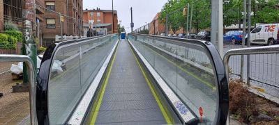 Las rampas mecánicas superiores de Bidezabal, en Algorta, comienzan a funcionar