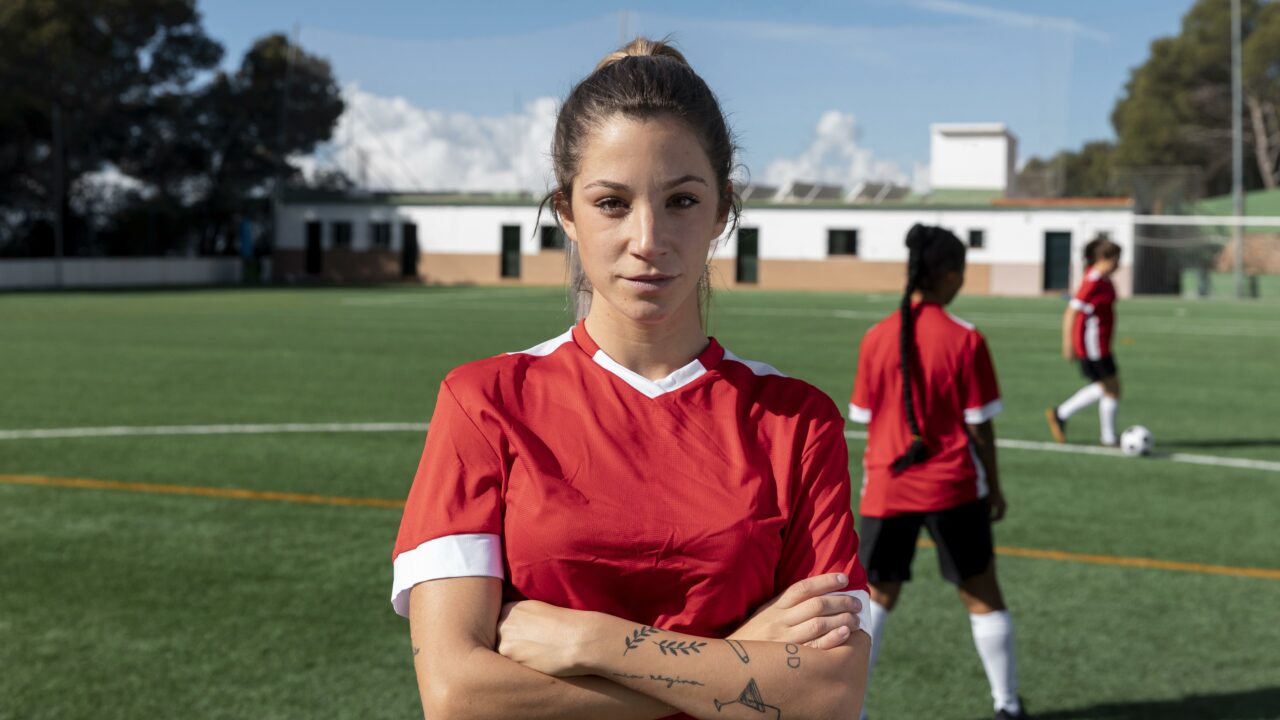 “Jugábamos en Primera, pero nos quedamos sin equipo”: la realidad silenciada del fútbol femenino