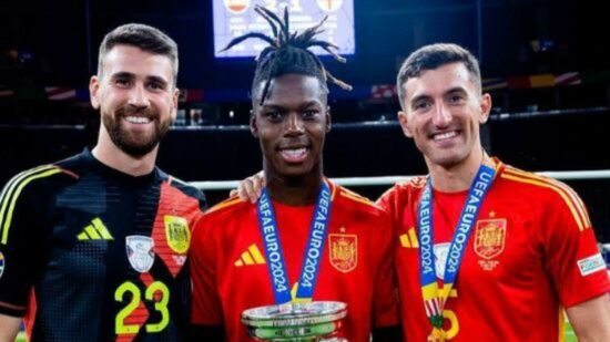 Luis de la Fuente cita a Unai Simón, Dani Vivian y Nico Williams para la Nations League