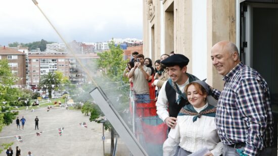 Fiestas de San Juan en Leioa: Zea Mays, Efecto Pasillo y Vulkano Show, en los conciertos principales