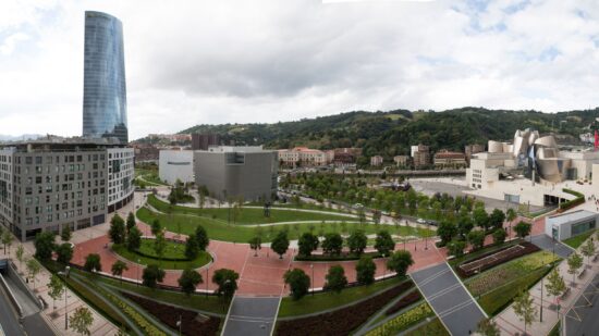 Bilbao se cuela en el “Top 100” de ciudades del mundo con más congresos internacionales
