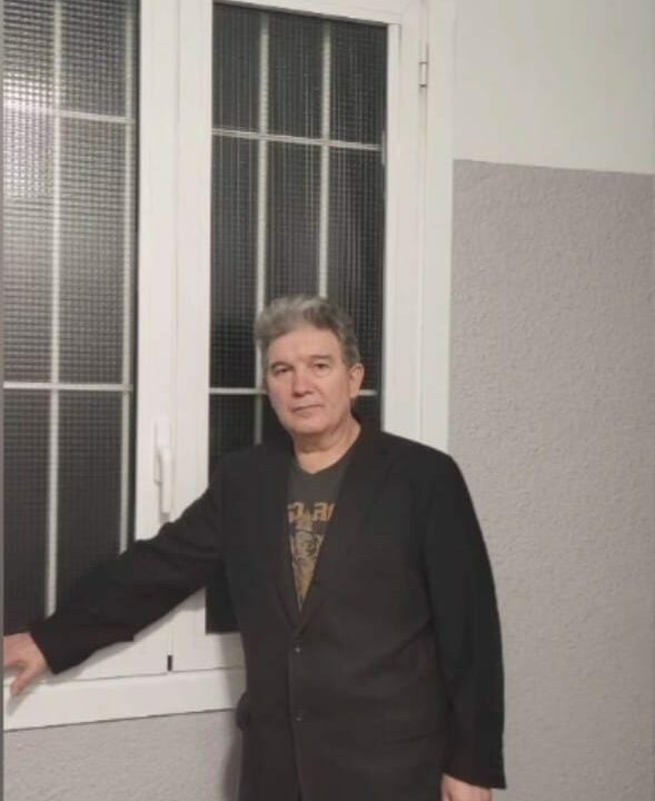 Adiós a Javi, el peluquero de Otxarkoaga que fue mucho más que eso