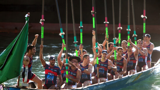 Las ocho mejores traineras vascas compiten este domingo en Bermeo