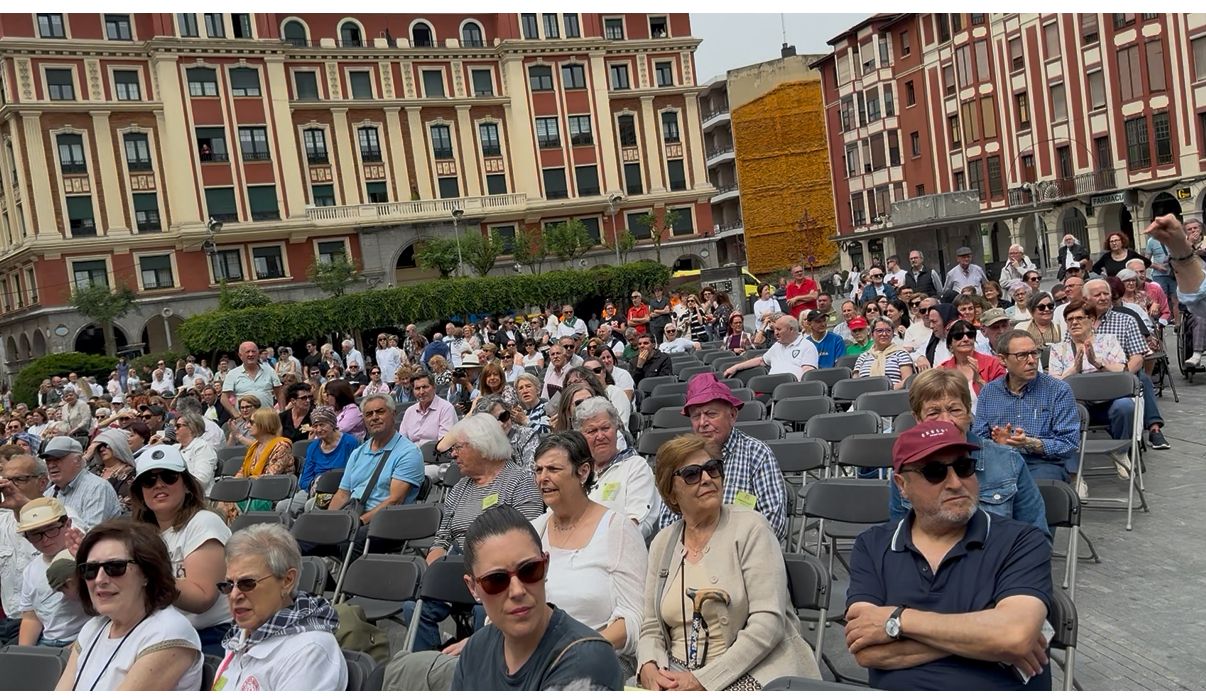 Casi mil coralistas y 50 agrupaciones dan voz al Día Coral de Bizkaia en Barakaldo