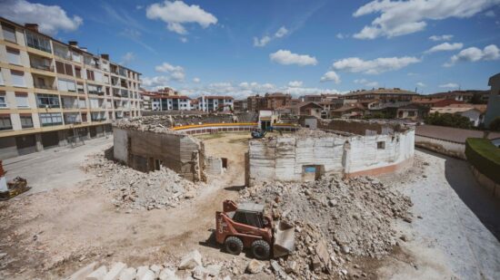 Demolición de la plaza de toros de Medina de Pomar: nueva infraestructura y medidas de seguridad