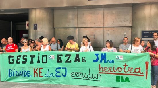 Más de 100 empleos en riesgo por el cierre del colegio Jesús María de Bilbao
