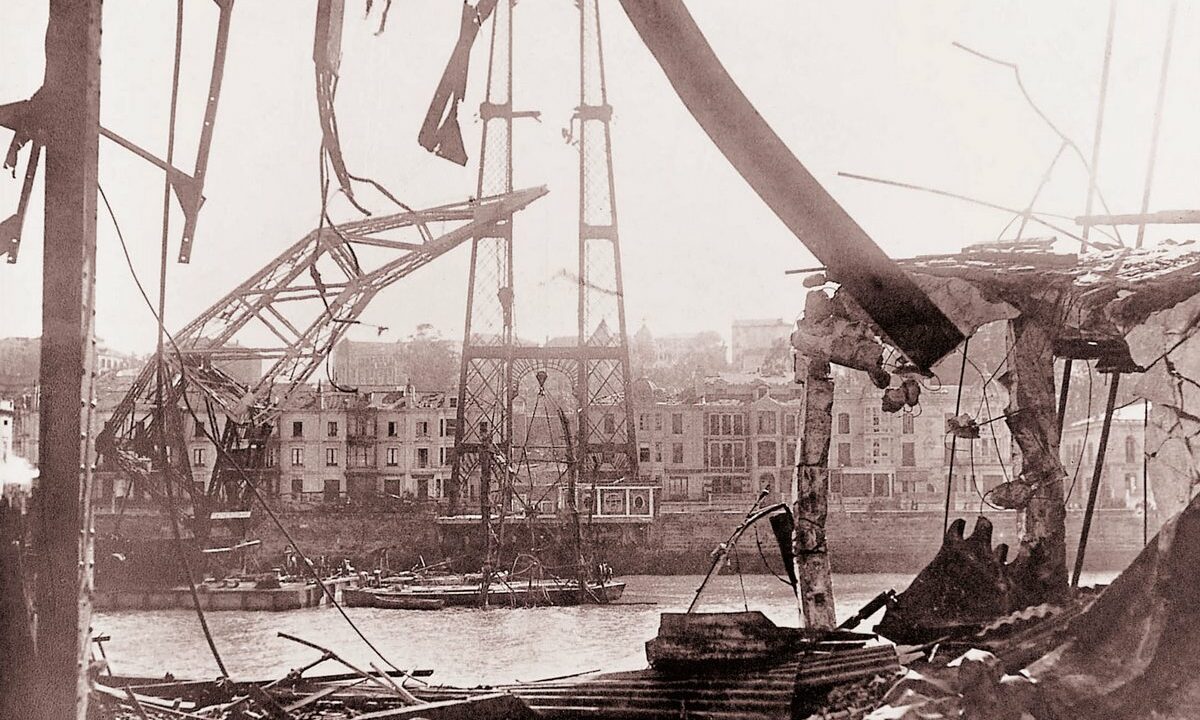 Hoy se cumplen 88 años del histórico acto de la voladura del Puente Colgante
