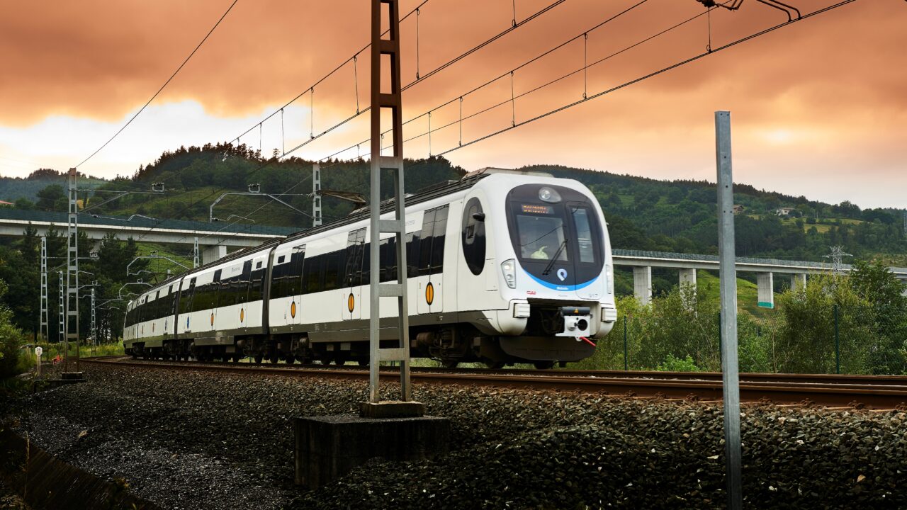 Euskotren activa el horario de verano el 23 de junio en trenes, metro y tranvía