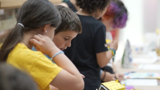 Bilbao refuerza su apuesta por la educación con más recursos y nuevos programas