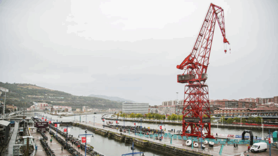 Un gran evento deportivo y un concierto inédito pondrán la ría de Bilbao patas arriba este sábado