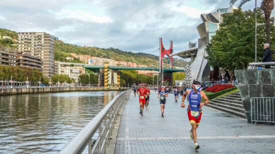 El Bilbao Triathlon provocará afecciones y cortes de tráfico este sabado