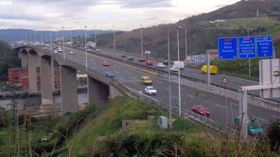 La Diputación estudia cubrir la autopista a su paso por Rontegi