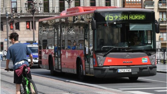 Los menores de 14 años podrán viajar gratis en Bilbobus y en el funicular de Artxanda a partir del 1 de julio