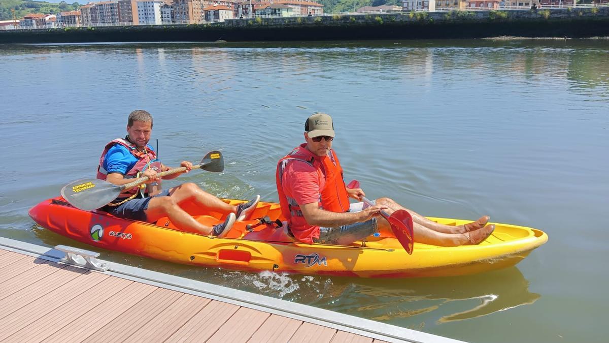 Barakaldo se lanza al agua: salidas gratuitas en piragua este julio
