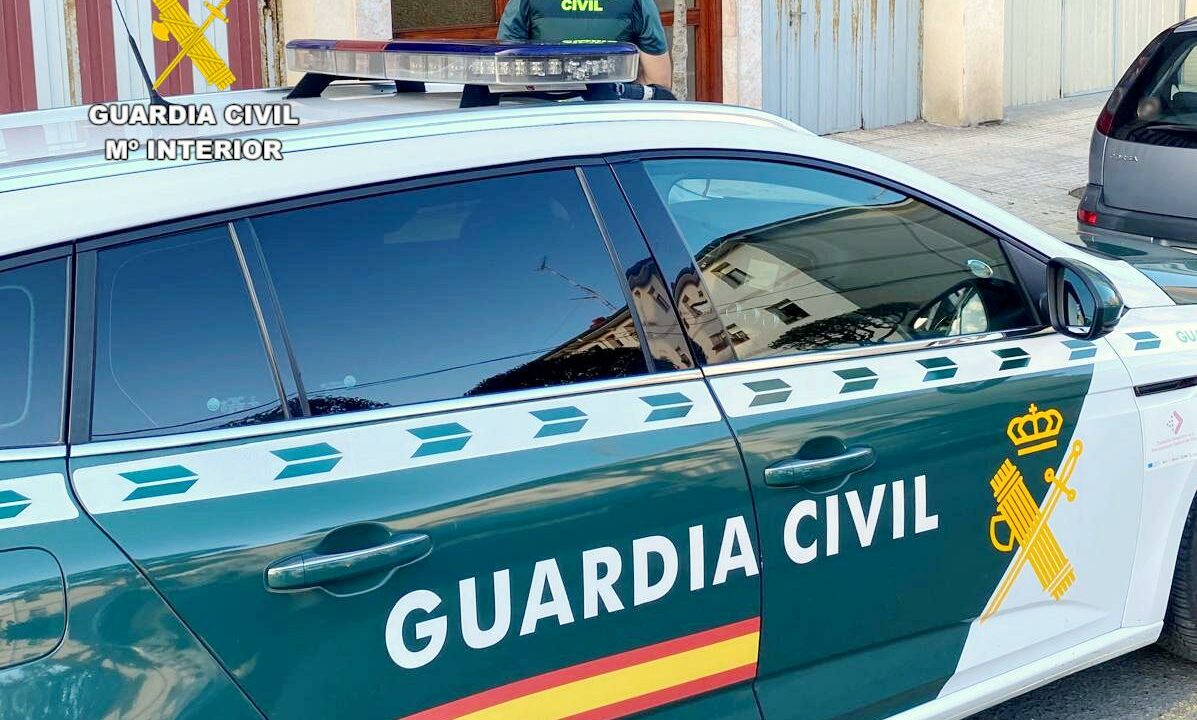 Tres detenidos en Castro Urdiales tras un robo en un vehículo: dos de ellos residentes en Bizkaia