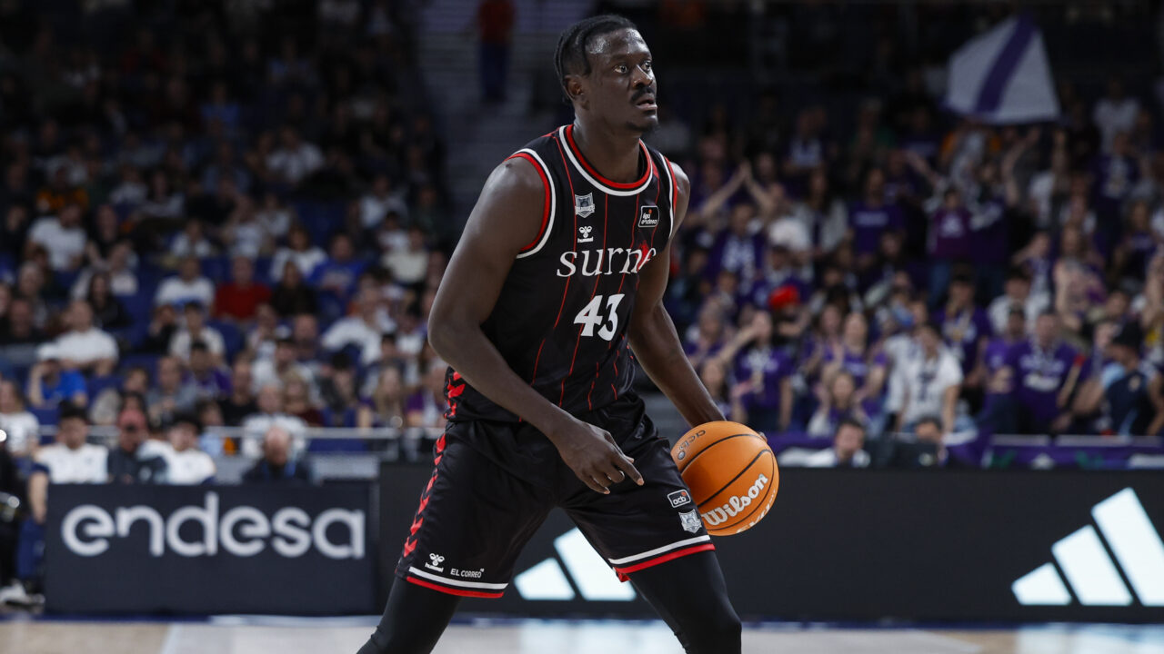 Amar Sylla renueva con Bilbao Basket hasta 2027 tras una gran temporada en Liga Endesa y Europa