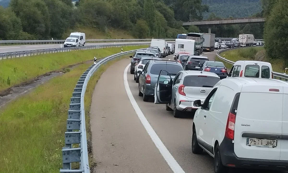 Estos son los peores días y horas para volver de vacaciones