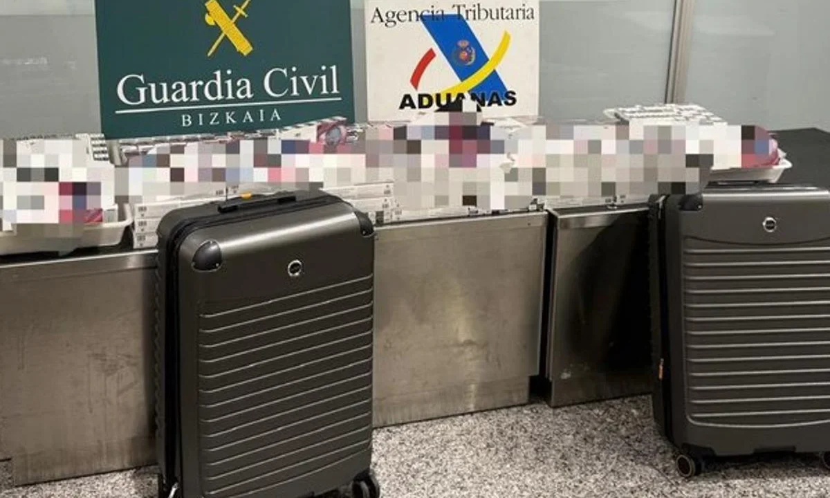 Otra vez tabaco para llenar un estanco: casi 2000 paquetes sin declarar en Loiu