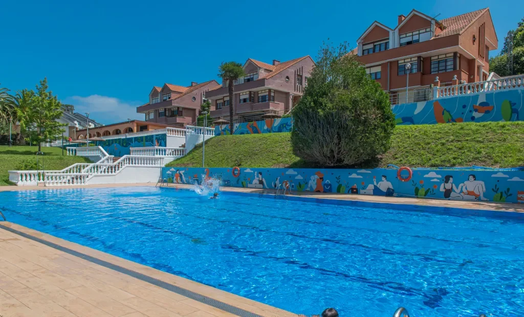 El reto viral que ha provocado el cierre de dos piscinas en Cantabria