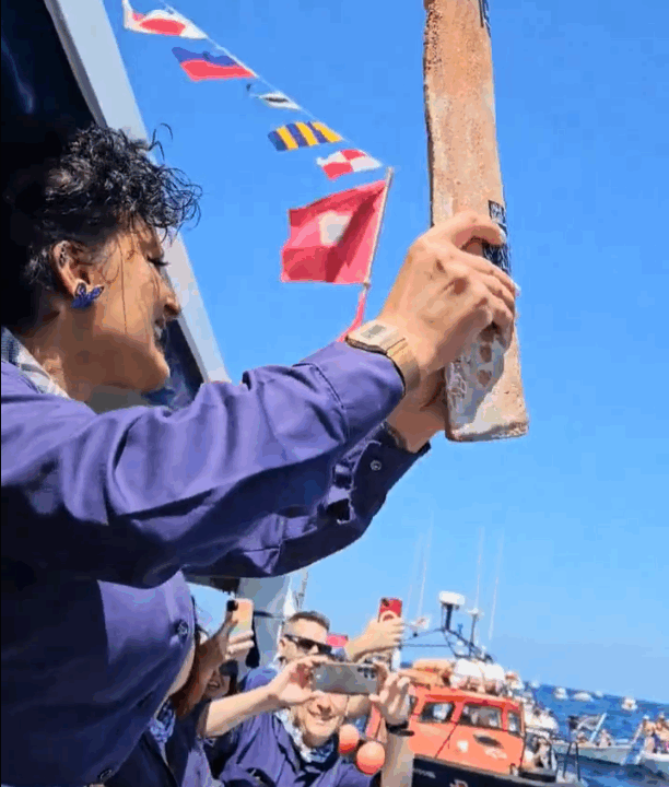 ¿Por qué Bermeo lanza una teja al mar para proteger Izaro?