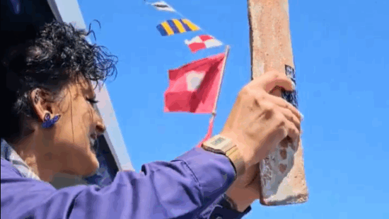 ¿Por qué Bermeo lanza una teja al mar para proteger Izaro?