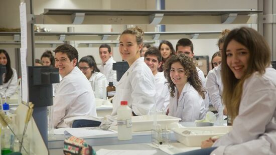 La facultad de medicina de Leioa se convierte en la tercera mejor de todo el país